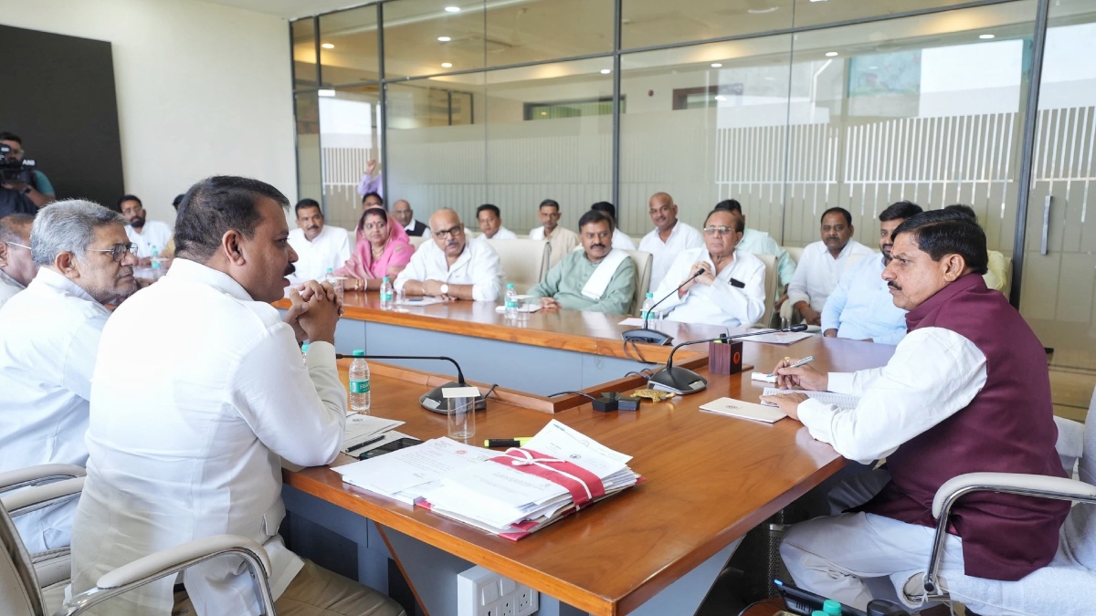 CM Mohan Yadav Meet MP Congress MLA