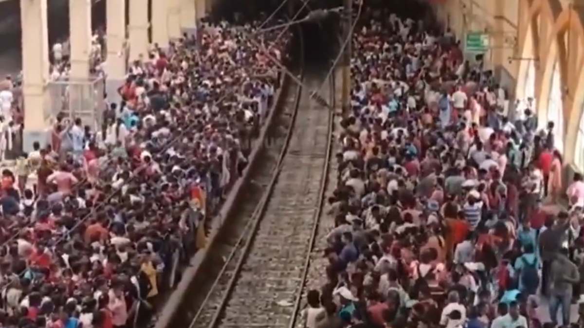 Chennai Air Show people died, Marina Beach, Chennai Air Show people died from heat stroke, Chennai Air Show Marina Beach