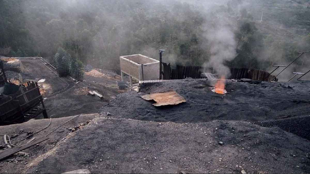 खदान में विस्फोट से 7 की मौत, पश्चिम बंगाल के बीरभूम में Coal Mine में अचानक धमाके से मची अफरा तफरी