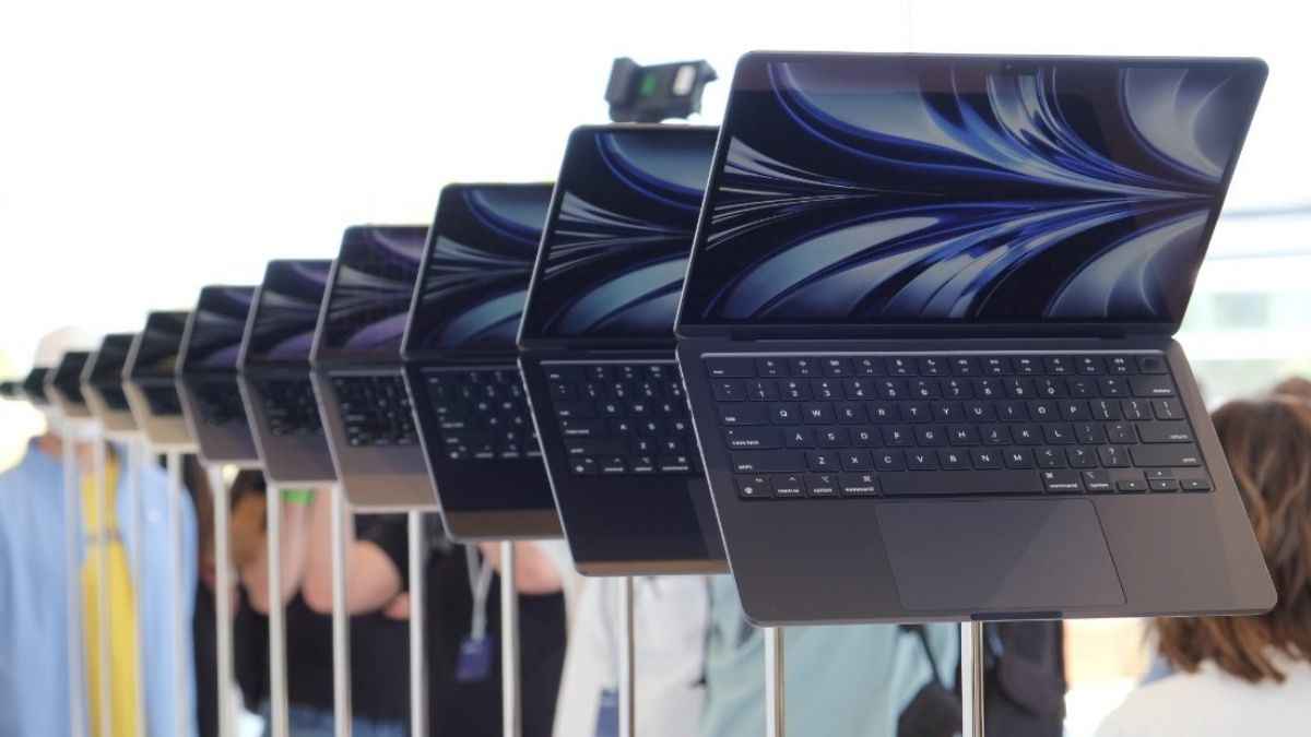 Flipkart दिवाली सेल में 22 हजार रुपये तक सस्ता मिल रहा है Apple का दमदार लैपटॉप, चेक करें बेहतरीन डील