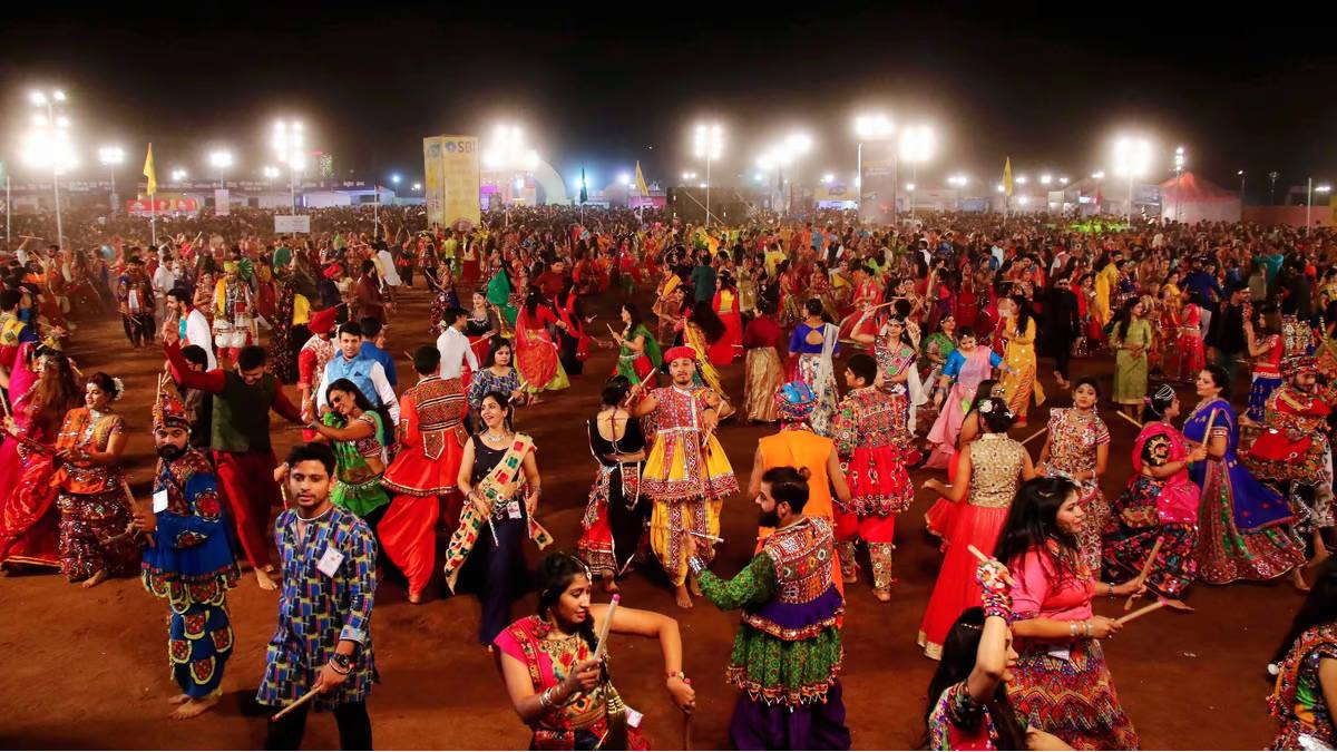 Garba and Dandiya