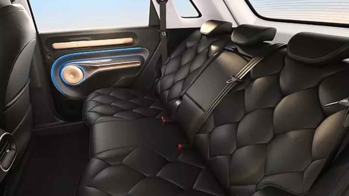 Mahindra को छोड़ MG की कारों पर टूट पड़े ग्राहक, बिक्री में छोड़ा पीछे