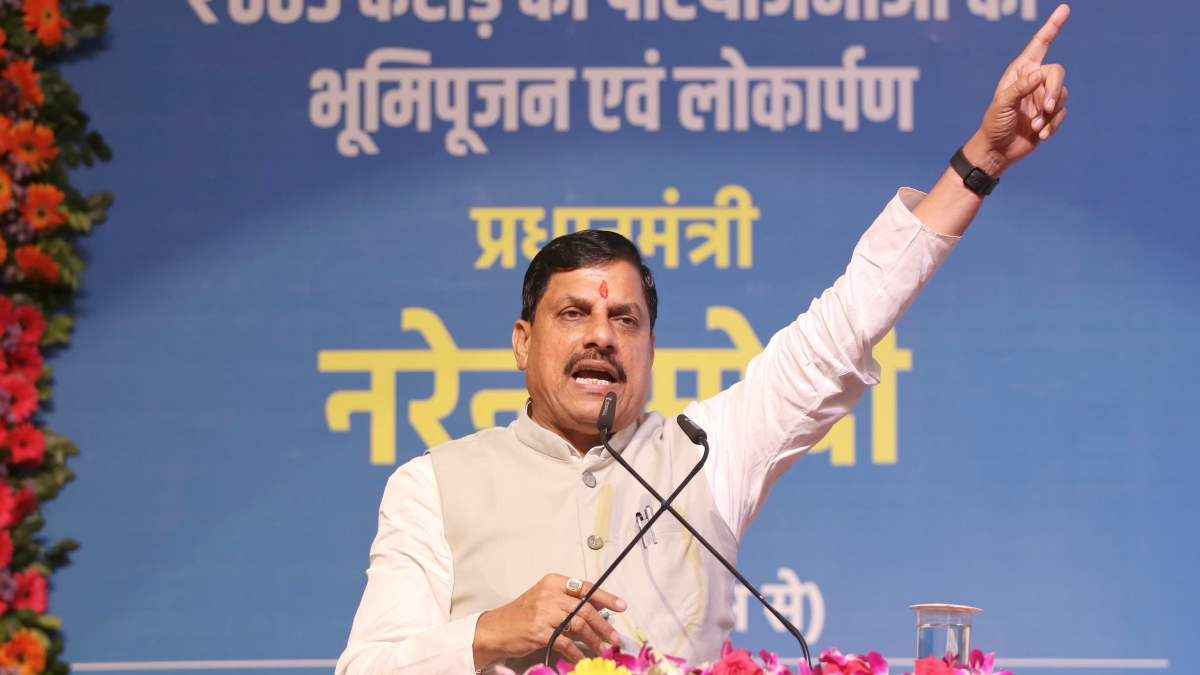 'आजादी के साथ गांधी जी ने देश को स्वच्छता की सीख भी दी', कार्यक्रम में बोले CM मोहन यादव
