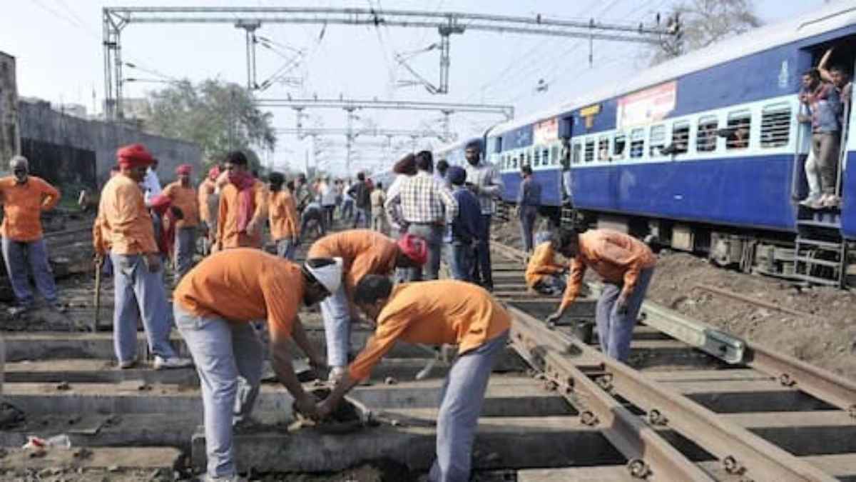 रेल कर्मचारियों को PM मोदी का बड़ा तोहफा, दिवाली पर मिलेगा बोनस