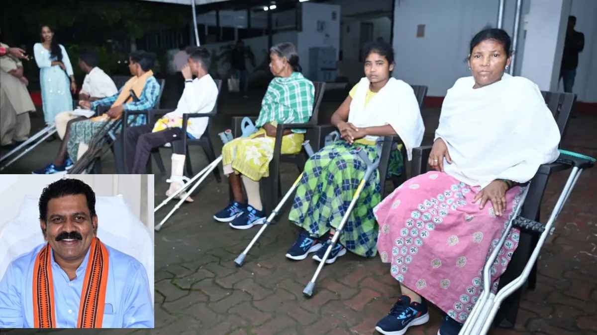 Naxal victims got artificial leg