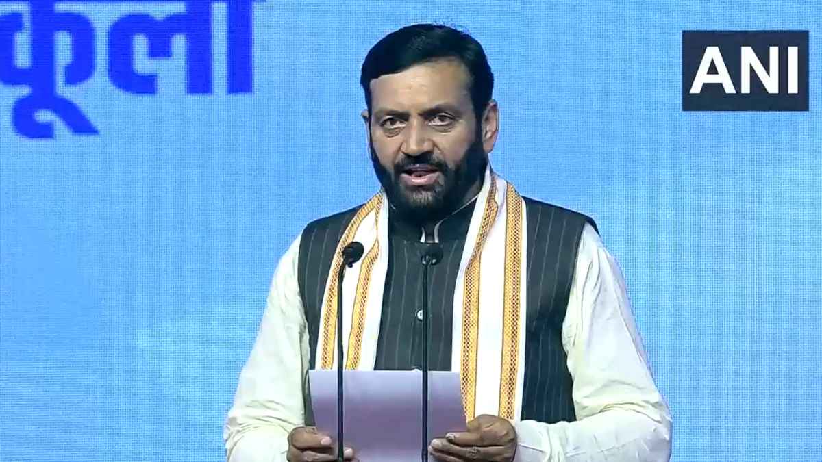 Haryana CM Oath Ceremony: दूसरी बार हरियाणा के CM बने नायब सिंह सैनी, जानें मंत्रिमंडल में कौन-कौन शामिल?