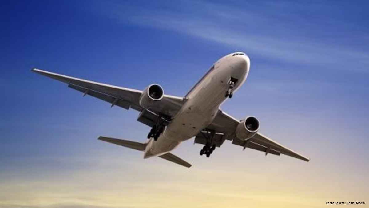 हवाई जहाज सीधी लाइन में क्यों नहीं उड़ते? जानिए क्या कहते हैं एक्सपर्ट
