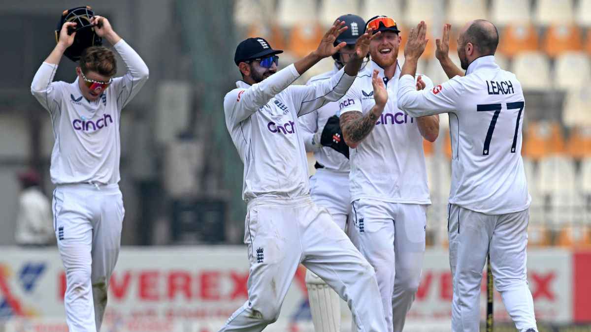 PAK vs ENG: तीसरे टेस्ट के लिए इंग्लैंड ने किया प्लेइंग 11 का ऐलान, दो दमदार खिलाड़ियों की हुई टीम में वापसी