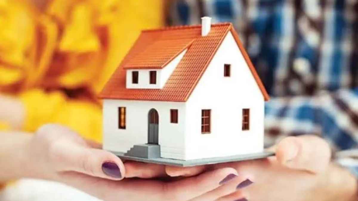 Sarkari Yojana: इन 5 सरकारी योजनाओं में मिलता है सस्ते में घर! ऐसे उठा सकते हैं लाभ