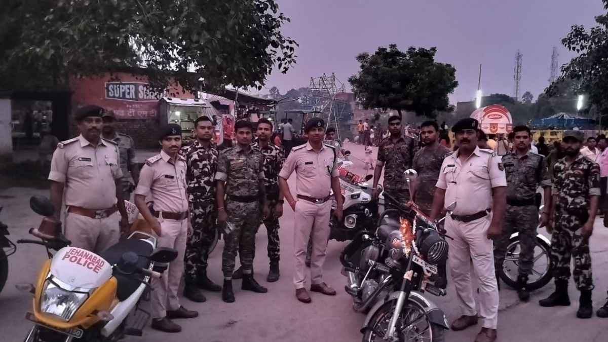 बिहार में दुर्गापूजा के लिए बढ़ाई सुरक्षा, 10000 से ज्यादा पुलिसकर्मी किए जाएंगे तैनात