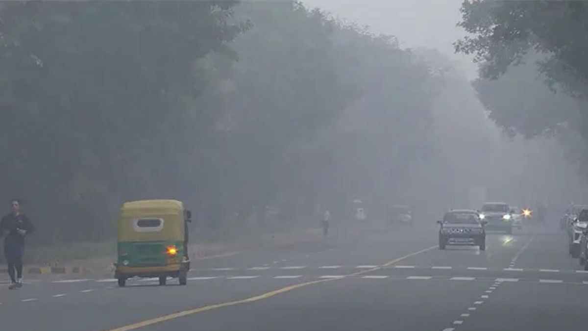 Delhi AQI: दिल्ली में गर्मी से राहत... लेकिन खराब स्तर पर पहुंची राजधानी की 'हवा'