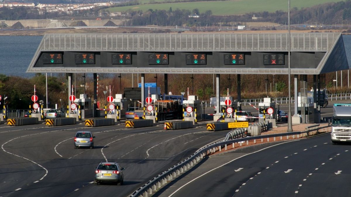 unmanned toll plaza