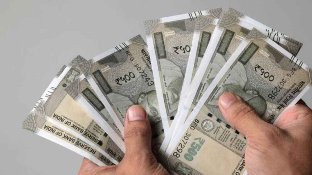 यूपी में सरकारी कर्मचारियों को Diwali Bonus का तोहफा! योगी सरकार ने किया ऐलान तारीख का ऐलान