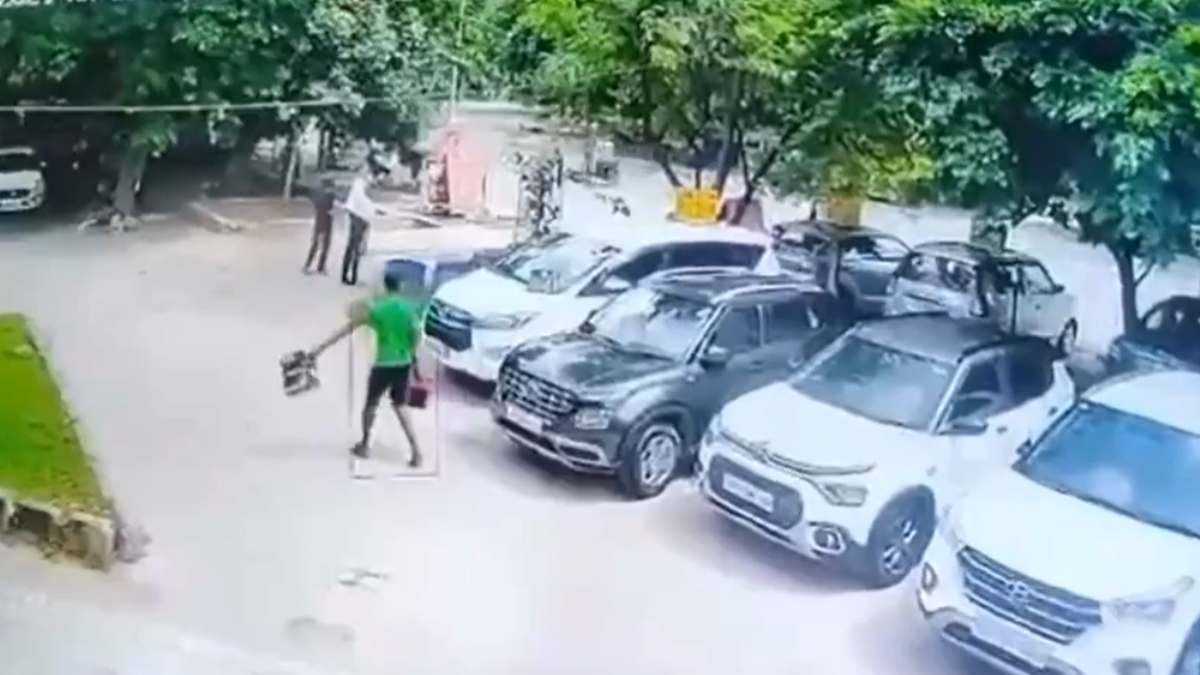 Noida, Knowledge Park, Car Theft, Car Theft by Student, Girlfriend party, UP Police, Video Viral