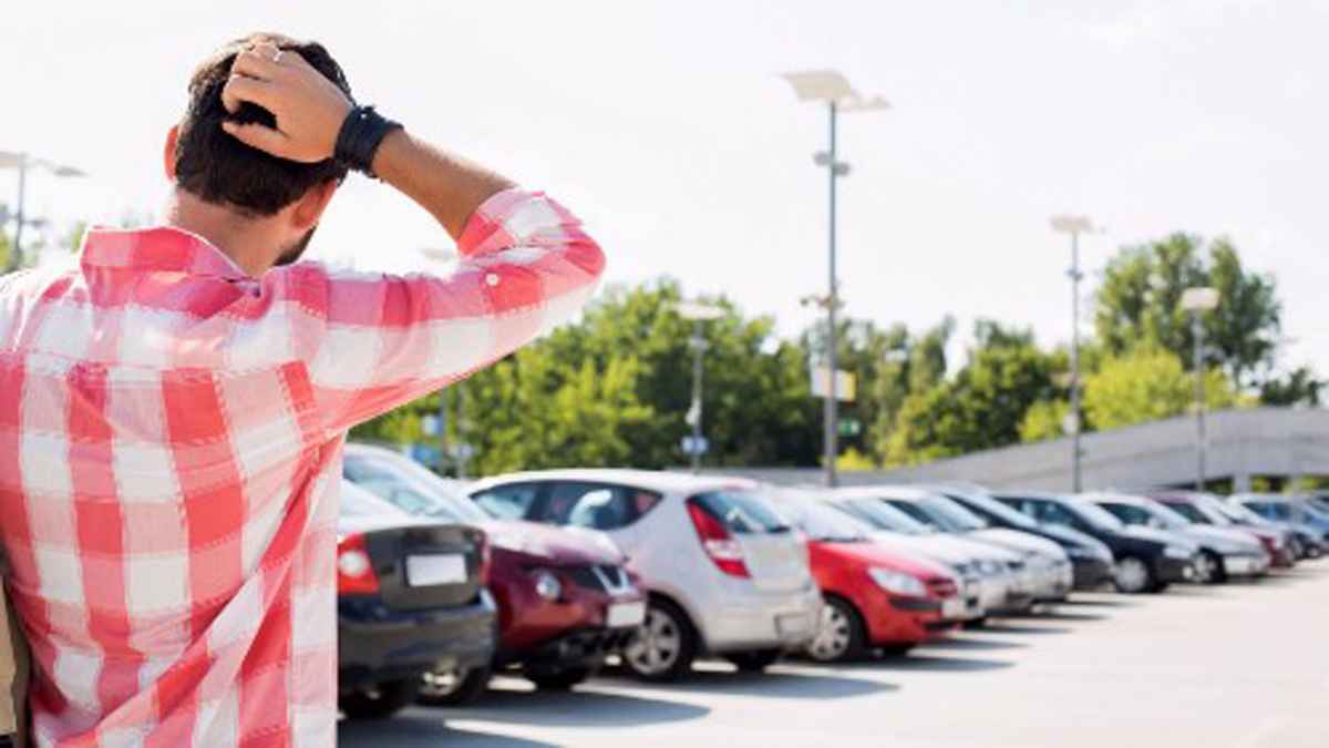 सेकंड हैंड कार चोरी की तो नहीं? खरीदने से पहले ऐसे करें चेक