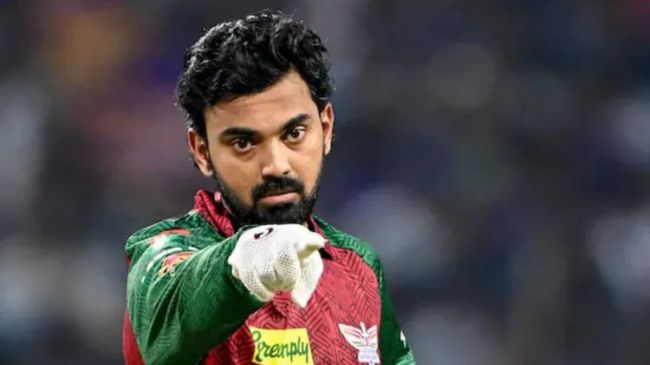 KL Rahul (12) KL Rahul