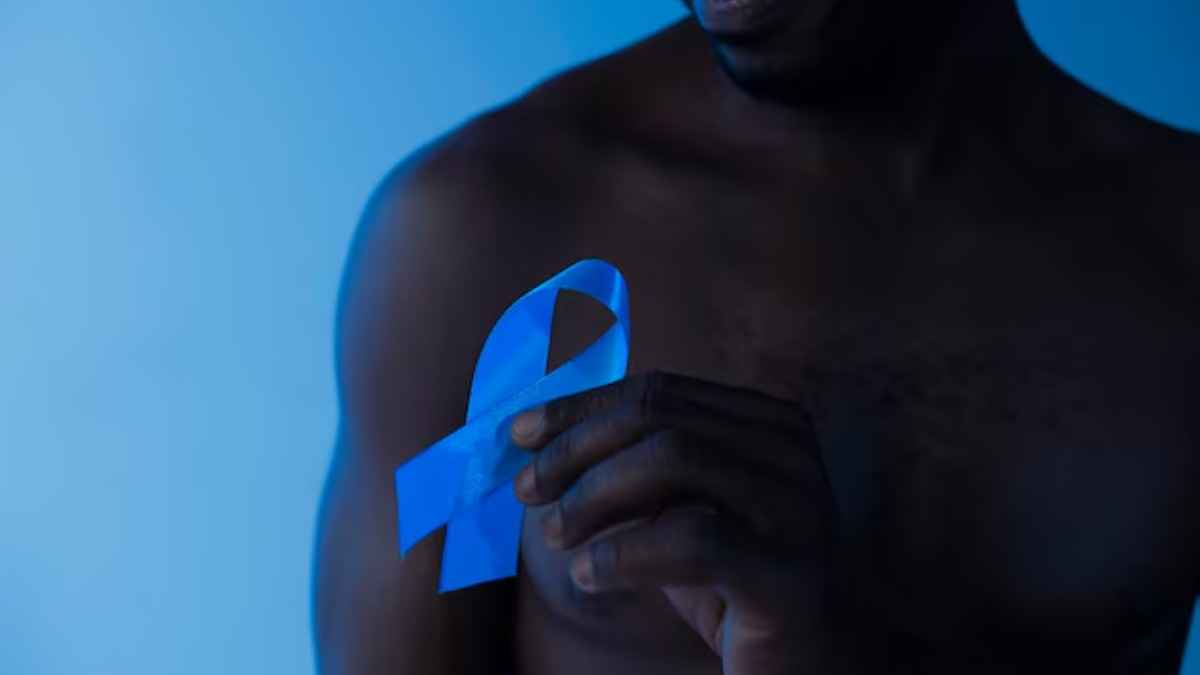 Cancer Signs: पुरुषों में कैंसर के 7 संकेत, भूलकर भी न करें नजरअंदाज