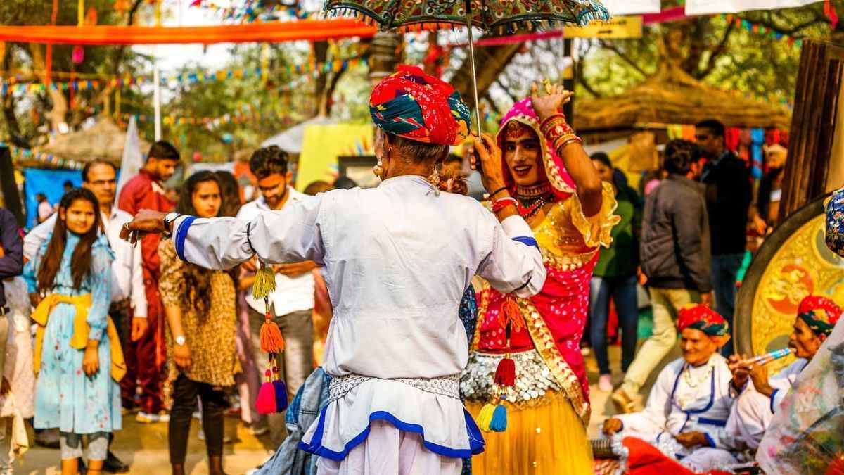 इस गांव का हर मर्द है 'अरमान मलिक'; बड़ा अजीब है ये खास रिवाज