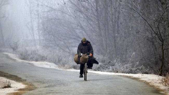 दिल्ली-NCR में बदल रहा मौसम, देश के कई राज्यों में ठंड की दस्तक, पढ़िए कहां-कहां होगी बारिश? Weather Forecast