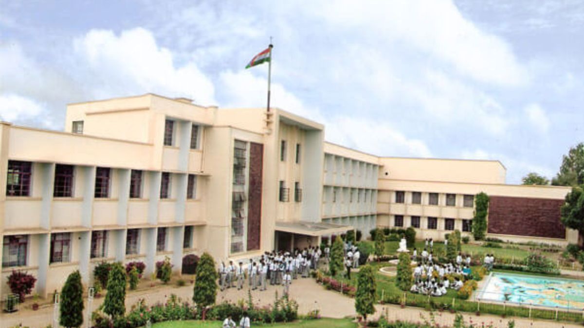 Vidya nikatan school