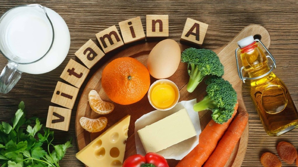 Vitamin A की कमी होने पर शरीर में दिखते हैं ये 7 बदलाव
