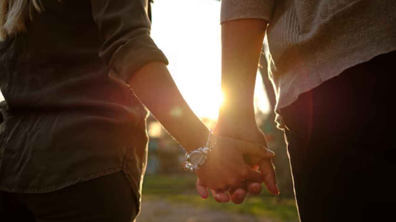 Relationship Tips: डेटिंग करते समय इन संकेतों को पहचानें, नहीं तो बाद में होगा पछतावा