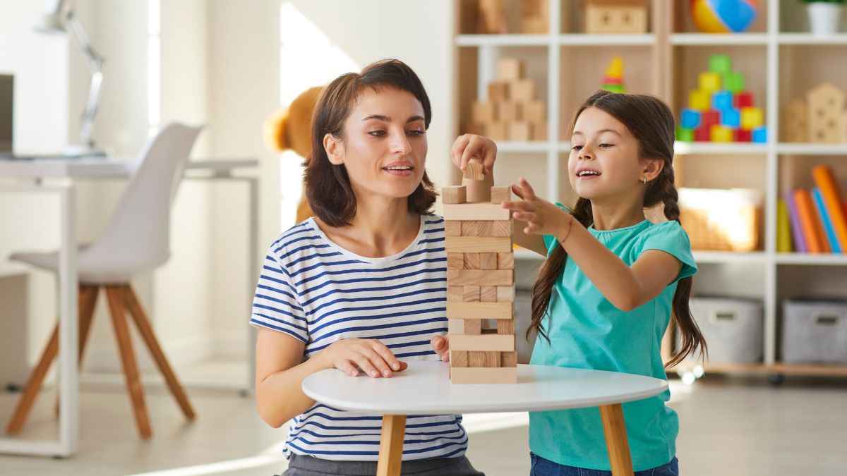 US में पार्ट टाइम जॉब में बढ़ी मुश्किलें, खर्चा चलाने के लिए इंडियन स्टूडेंट्स कर रहे ये काम