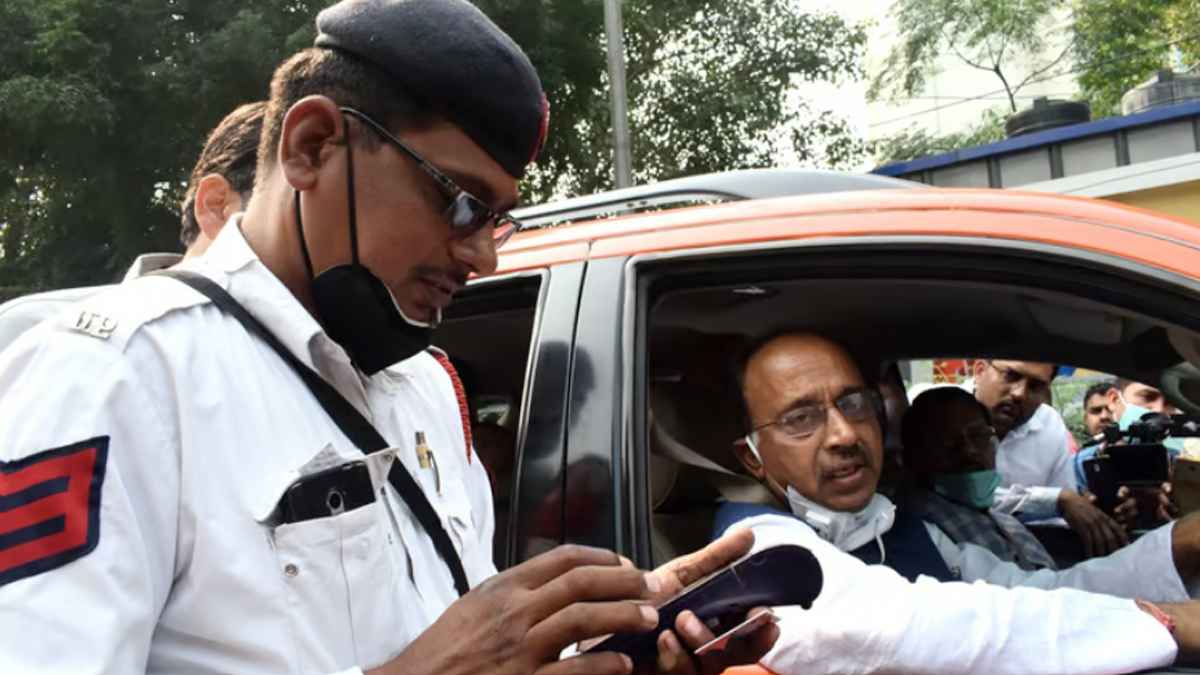सावधान! दिल्ली में ट्रैफिक चालान के नए नियम, हर चौराहे पर कटेंगे चालान