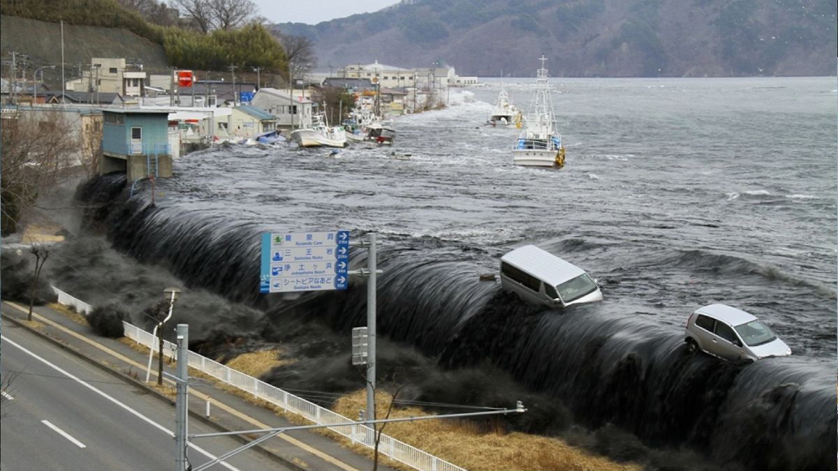 japan tsunami