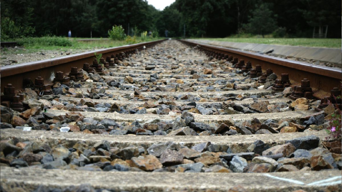 railway track 