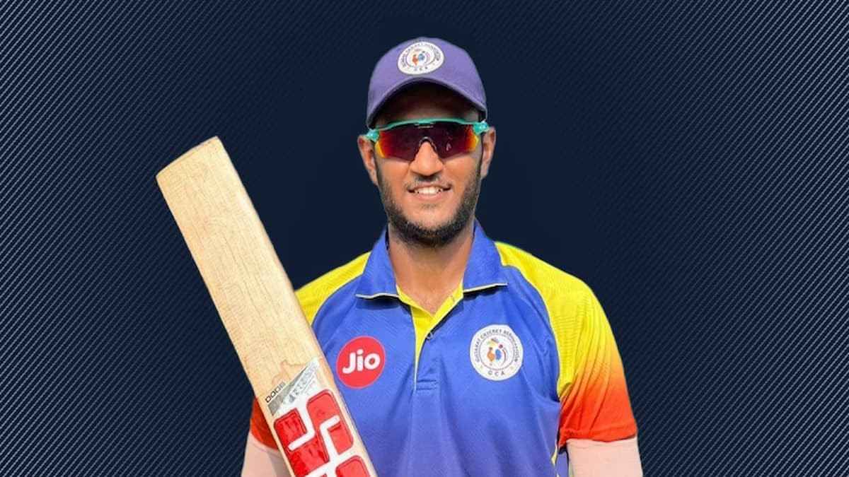 मेगा ऑक्शन में अनसोल्ड रहे खिलाड़ी ने रचा इतिहास, 28 गेंदों में ही जड़ दिया शतक