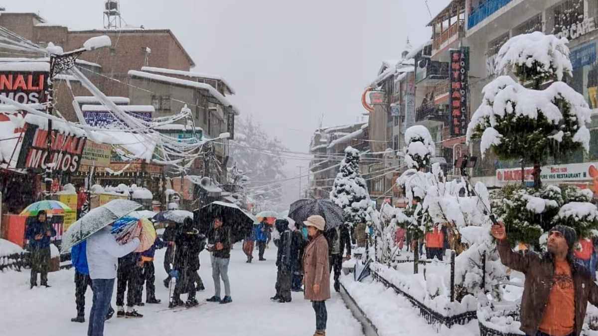 शिमला में सीजन की पहली बर्फबारी, बाकी शहरों में कब? देखें स्नोफॉल का Prediction