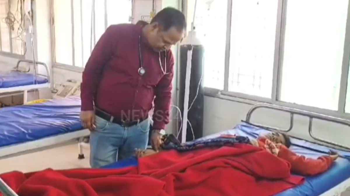 लड़की को सांप ने 11 बार काटा