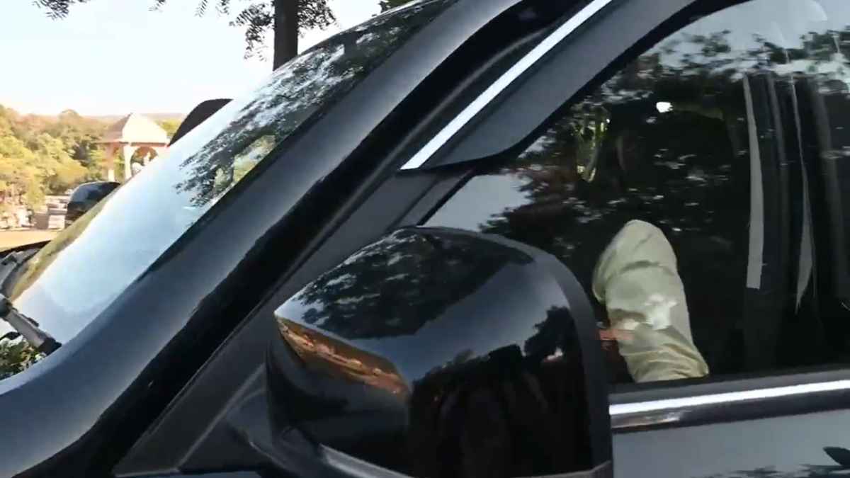 'बकवास करेगा तो गाड़ी चढ़ा दूंगा...', BJP विधायक के धमकाने का Video वायरल
