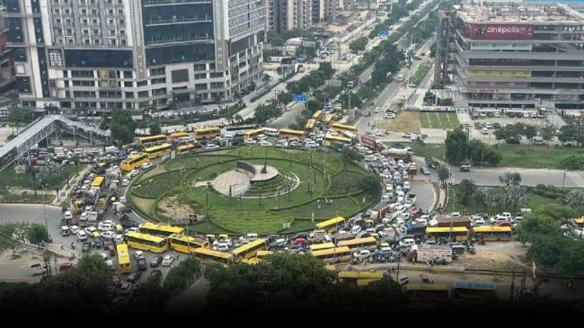 Ek Murti Chowk Greater Noida West