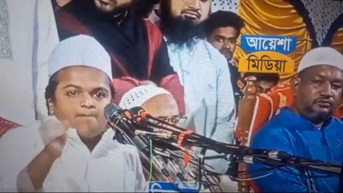 'तलवारों से काट देंगे...,' कट्टरपंथी का Video वायरल, बांग्लादेश में हिंदुओं को धमकियां