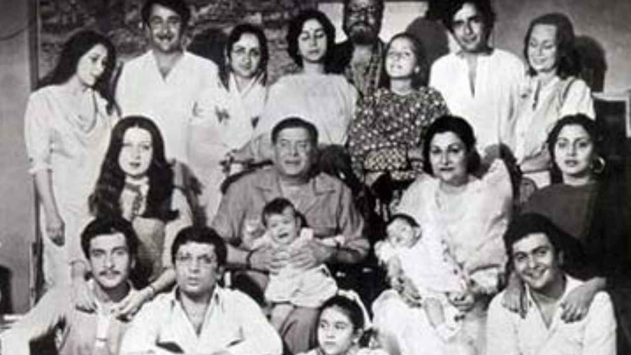 कपूर खानदान का इकलौता चिराग, जिसने खुद को फिल्मों से किया दूर, आज कर रहे टीचर की नौकरी!
