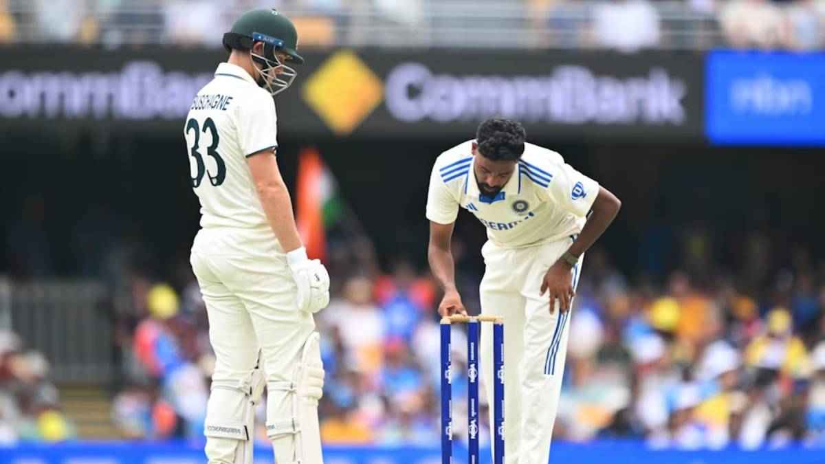 IND vs AUS: मोहम्मद सिराज का 'टोटका' फिर कर गया कमाल, टीम इंडिया को मिला विकेट