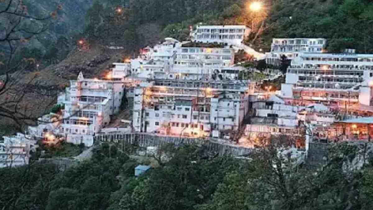 वैष्णो देवी जाने वाले भक्तों के लिए अहम खबर, तीन दिन के लिए बाजार, दुकानें, रेस्टोरेंट सब बंद