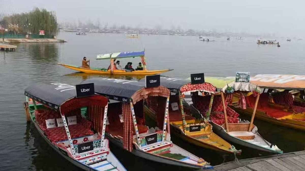 क्या है Uber Shikara? श्रीनगर के डल झील में उबर ने शुरू की अपनी पहली जल परिवहन सेवा