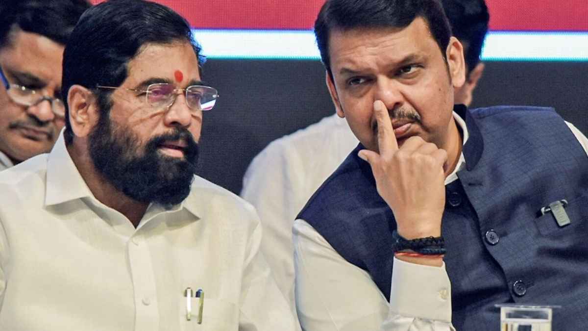 महाराष्ट्र में भाजपा बहुमत के बावजूद शिंदे को क्यों दे रही भाव, जानें 4 बड़े कारण
