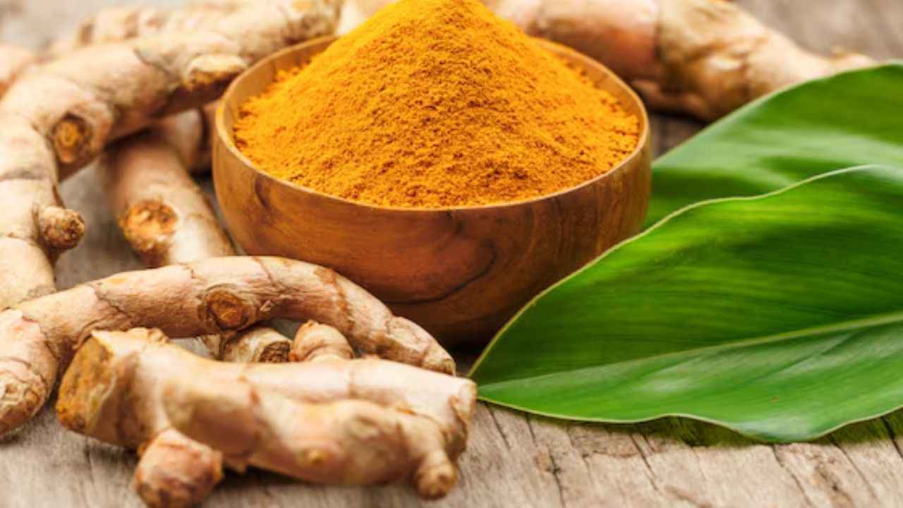 Turmeric Side Effect: इस हल्दी की वजह से होती हैं ये 3 बीमारियां! कैसे पहचाने नकली हल्दी