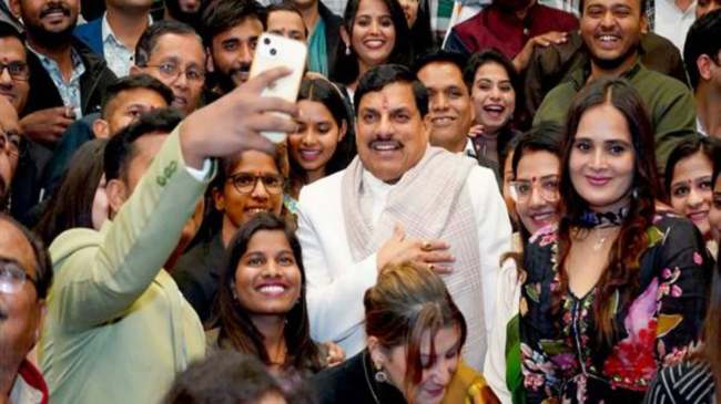 CM Mohan Yadav Met Social Media Content Creators CM Mohan Yadav Met Social Media Content Creators