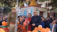 Kanpur DM Hoisted Republic Day Flag With Auto Driver