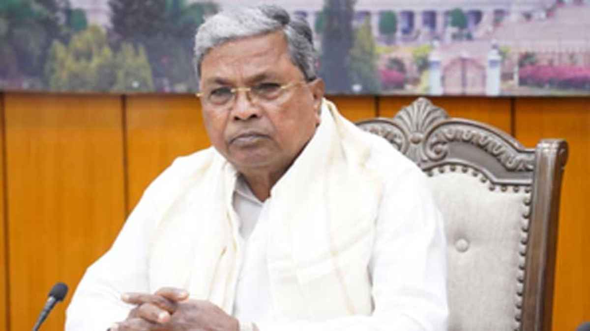 नए साल में चुपके से बढ़ाया बस किराया, कर्नाटक सरकार के नए फार्मूले पर BJP हमलावर