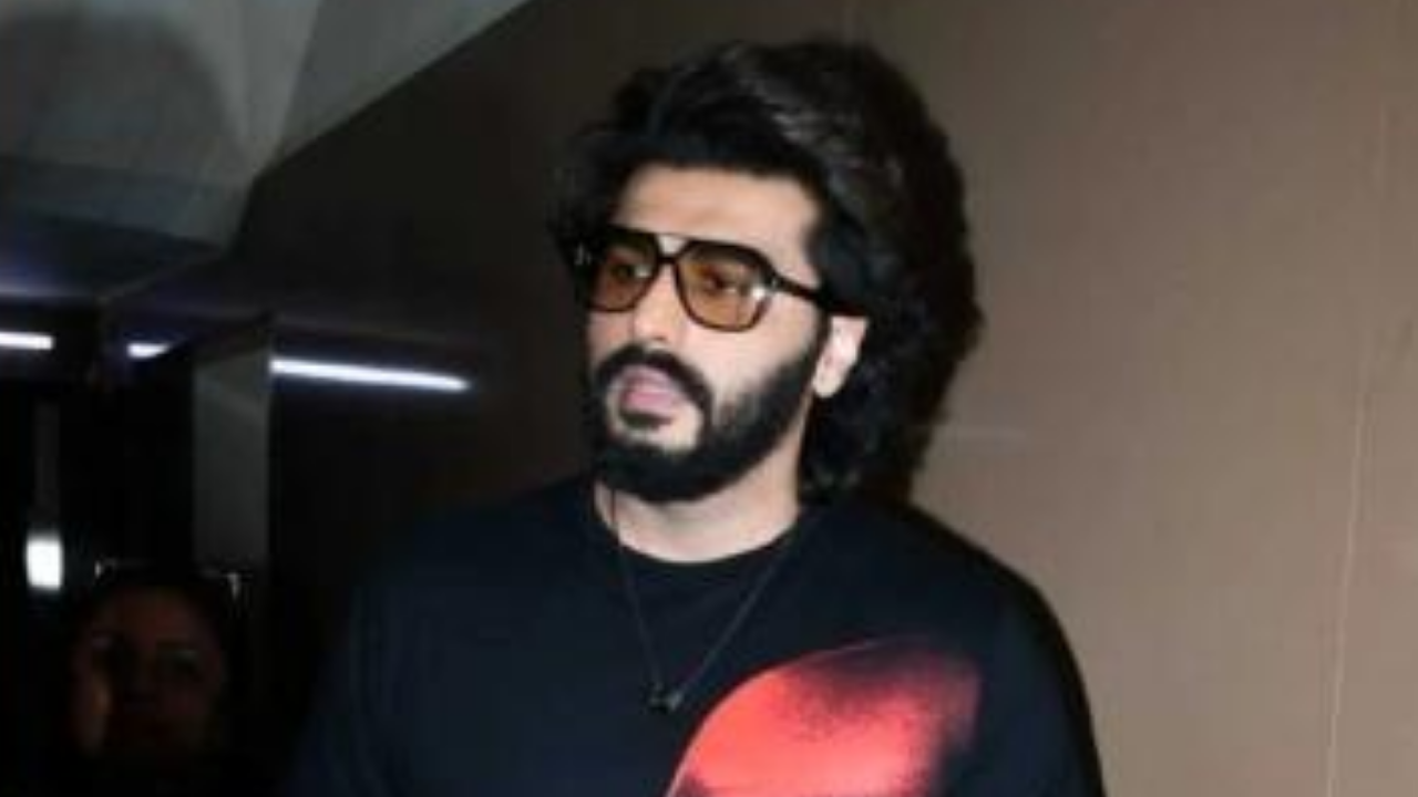 Arjun Kapoor Angry on Paparazzi