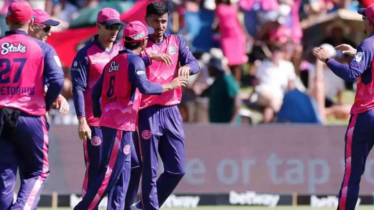 टी-20 क्रिकेट के इतिहास में पहली बार हुआ ऐसा, स्पिन गेंदबाजों ने साउथ अफ्रीका में कर दिया बड़ा कारनामा