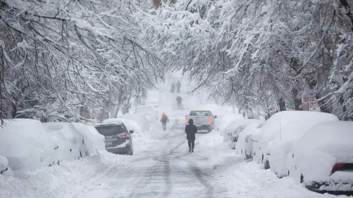 भयंकर बर्फीले तूफान की दस्तक! 15 से 25CM बर्फबारी होगी, अमेरिका के 7 करोड़ लोगों पर मंडराया खतरा