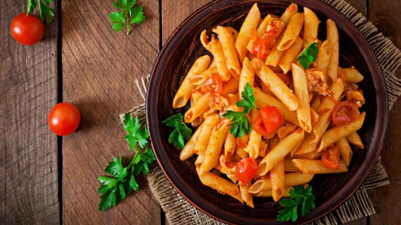 Italian Pasta Recipe: सिर्फ 20 से 30 मिनट में बनाएं इटैलियन स्टाइल पास्ता, जानें रेसिपी