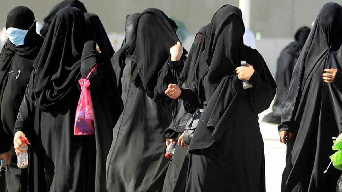 marriage iraq burqa